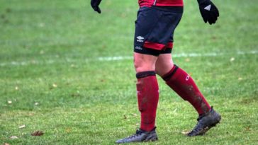 piłkarz koszulka spodenki