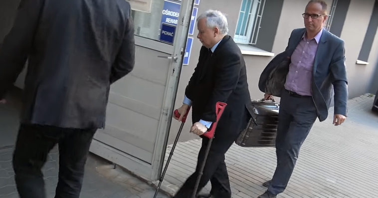 jarosław kaczyński endoproteza kolano