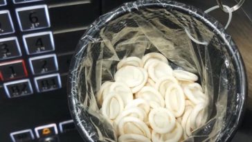 prezerwatywy koronawirus winda singapur wietnam