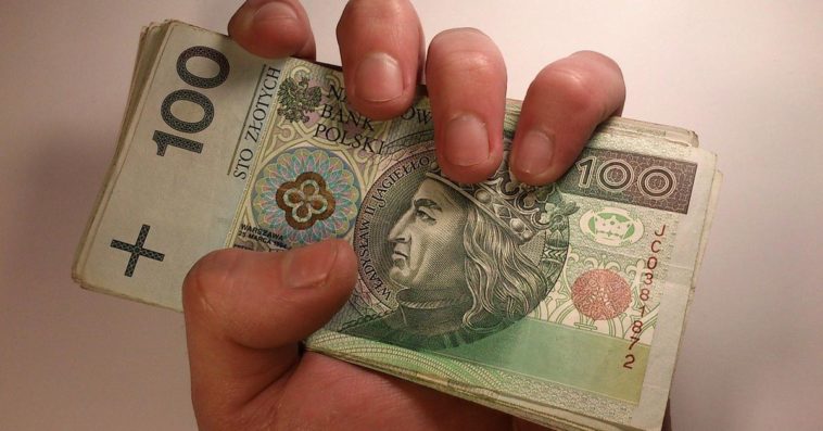 przeciętne wynagrodzenie