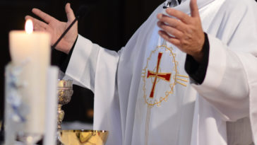 koronawirus to kara boża epidemia ksiądz