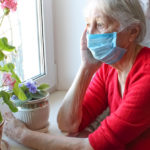 godziny dla seniora godziny dla seniorów w weekend osoby starsze koronawirus sklepy kolejki