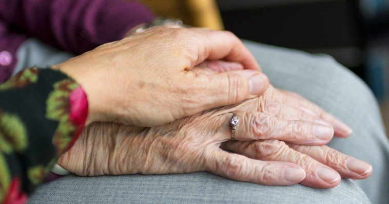 koronawirus zdrowie psychiczne depresja samotność wielkoanoc kwarantanna