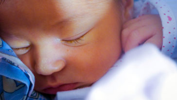 koronawirus świadczenie opiekuńcze komu się należy epidemia zus