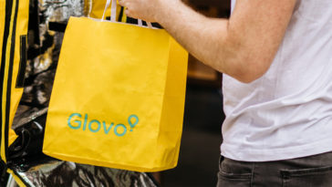 glovo uber eats uokik dowóz jedzenia koronawirus biedronka