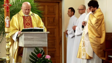 wybory prezydenckie janusz czajka ksiądz proboszcz kontrowersyjne słowa łąkta