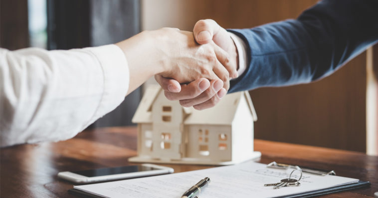 pośrednik nieruchomości kim jest czym się zajmuje kredyt hipoteczny wynajem mieszkania hipoteka