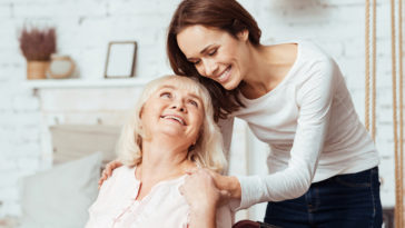 druga fala koronawirusa epidemia pandemia seniorzy osoby starsze choroby towarzyszące