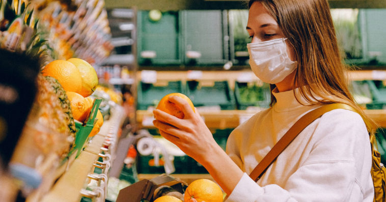 niedziele handlowe 2020 2021 zakaz handlu w niedziele i święta przywrócenie handlu zapaść