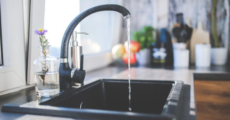 polska zagrożona deficyt wody 2020 przyczyny skutki susza obszary wody pitnej