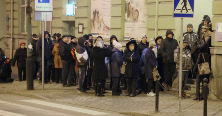 lokaty bankowe 2020 bez konta pko santander oprocentowanie niskie epidemia