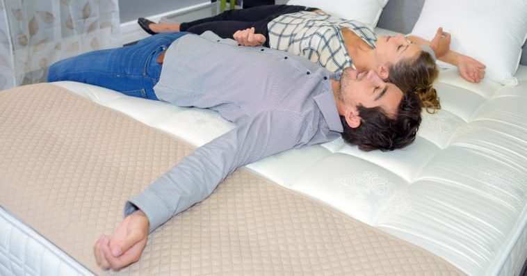 materac jaki wybrać twardość rodzaje sklep łóżko twardość