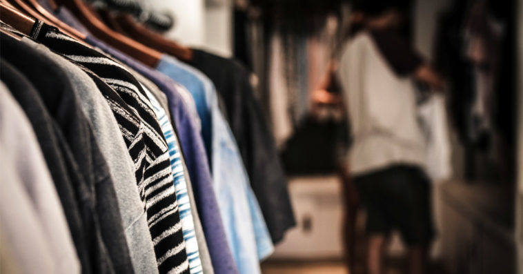 szafa stojąca jaką wybrać do łazienki do kuchni