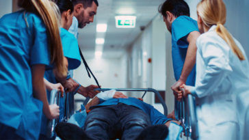 oleśnica śmierć zgon pierwszy zgon po szczepieniu na covid koronawirus szczepionka nop odczyn poszczepienny skutki uboczne