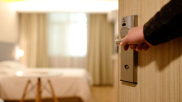 otwarte hotele kiedy otwierają hotele 2021 obostrzenia otwarcie hoteli czy hotele są otwarte