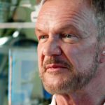 cezary pazura róźdżka tajemnica zawodowa serial kiedy emisja godzina