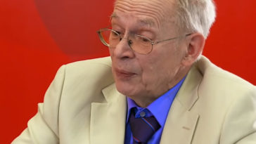 prof. Włodzimierz Gut powrót do normalności wirusolog ujawnia szczepienia astra zeneca pfizer