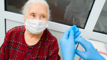 astrazeneca zablokowana skuteczność opinie kanada zakrzepy