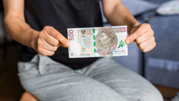 bezwarunkowy dochód podstawowy gwarantowany od kiedy w polsce senat warunki emerytura