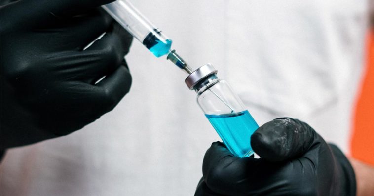 pfizer czy moderna szczepionka covid skuteczność opinie