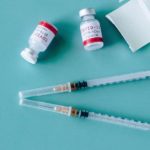 przywileje dla zaszczepionych na covid w polsce gov na koronawirusa