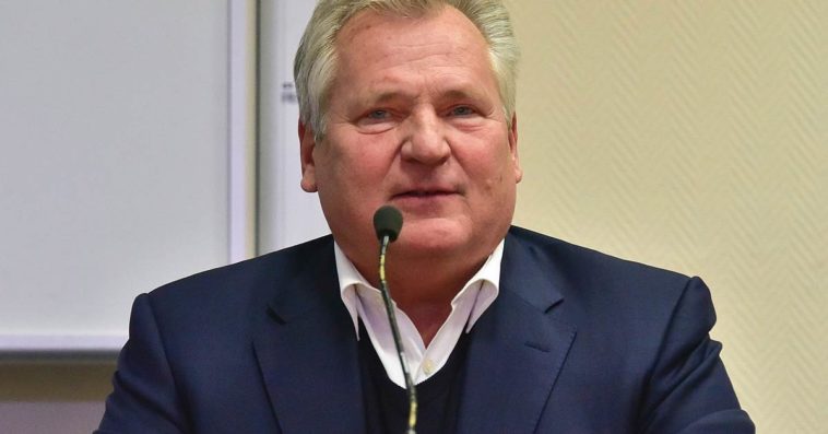 aleksander kwaśniewski wiek życiorys ojciec partia memy