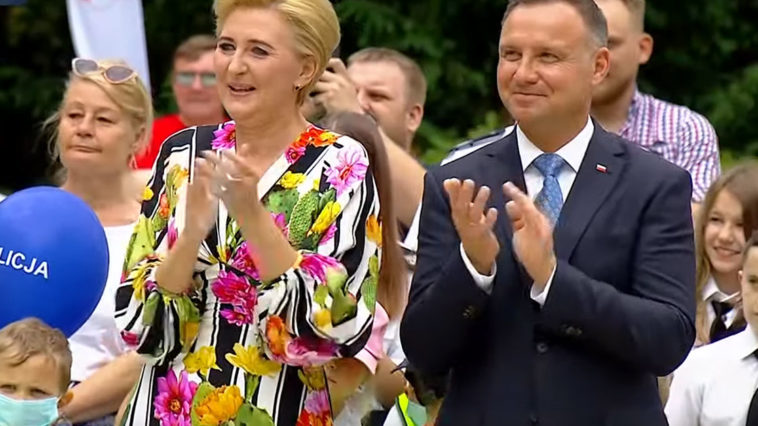 andrzej duda majątek oświadczenie majątkowe ile zarabia