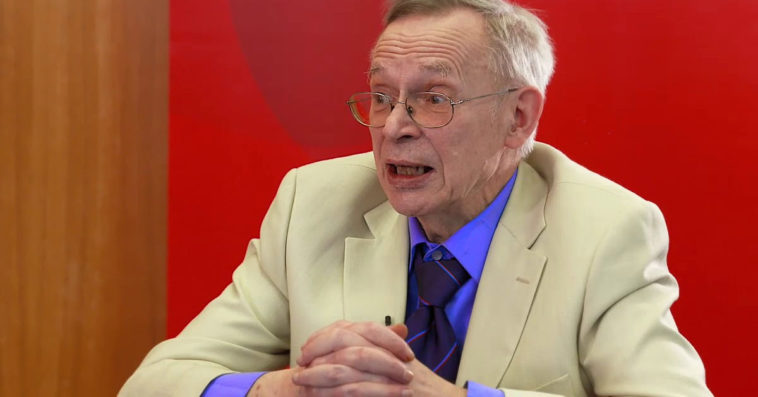 prof. gut wirusolog jesień czwarta fala koronawirusa szczepienia