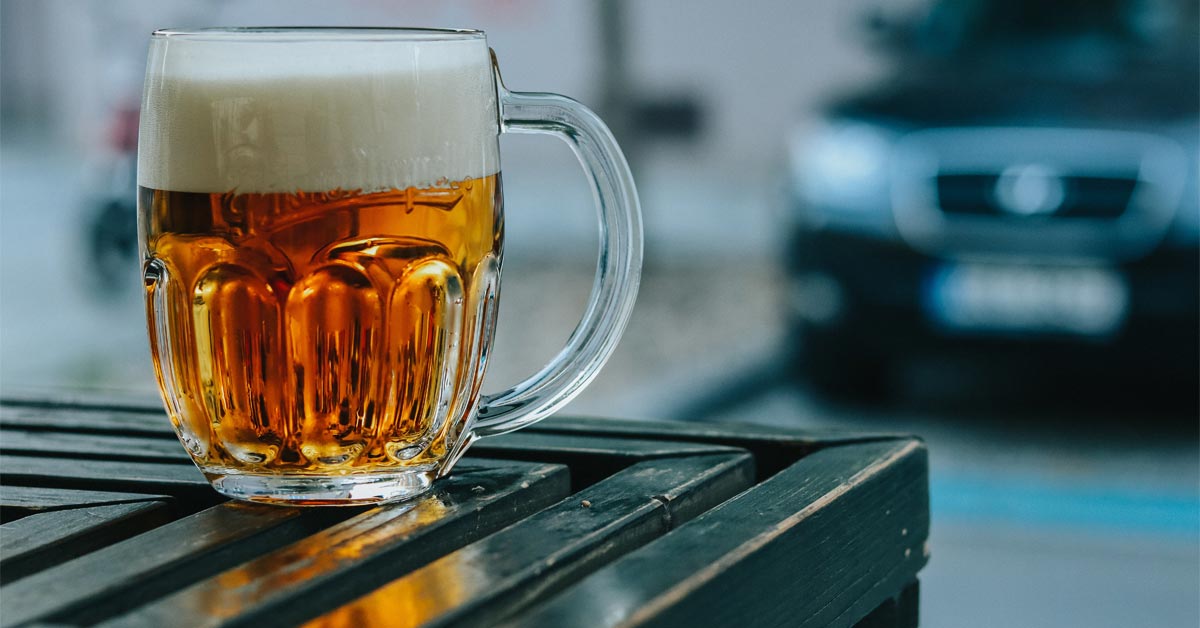 Wysyp udarów mózgu w Polsce. Lekarz ostrzega! Czasem wystarczy jedno piwo