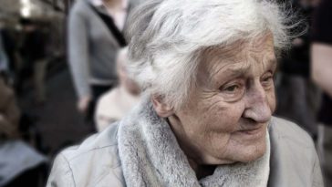 waloryzacja 2022 tabela emerytury renty inflacja