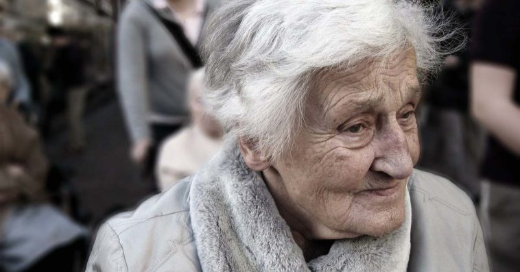 waloryzacja 2022 tabela emerytury renty inflacja