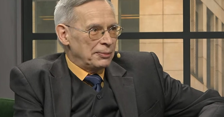 włodzimierz gut przymusowe izolatoria czwarta fala koronawirus wariant delta