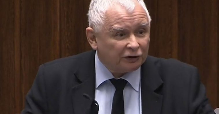 kaczyński pis urlop katedra wawel grób brata na wawelu miesięcznica smoleńska