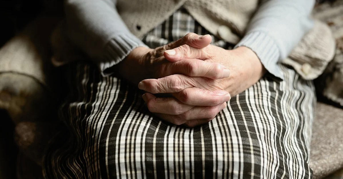 ZUS ma dość. Chce wstrzymać wypłaty niektórym emerytom. Powód? Oszczędności