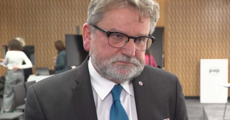 czwarta fala pinkas superroznosiciel szczepienia trzecia dawka pfizer