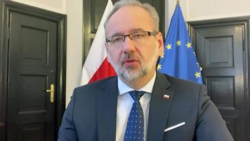 niedzielski maseczki mandaty