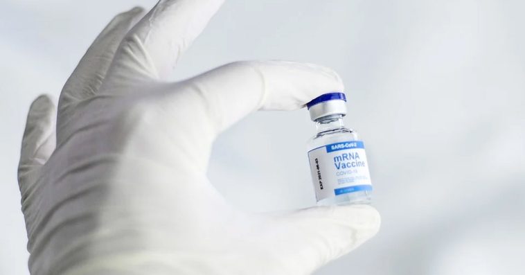 trzecia dawka dla dorosłych szczepienia covid obowiązkowe dla kogo