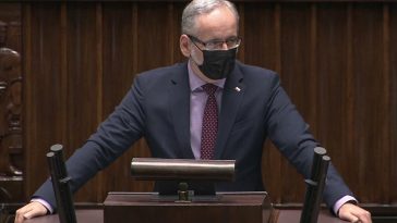 zmiany w obostrzeniach niedzielski maseczki kwarantanna