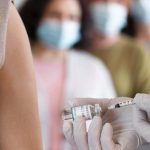 francja macron szczepienia covid