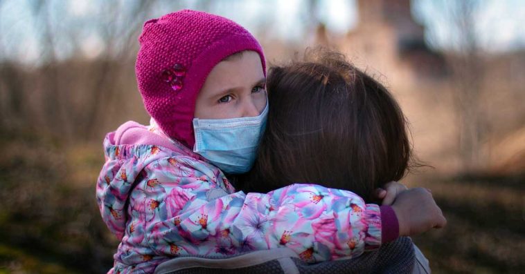 omikron krup kaszel u dzieci objawy