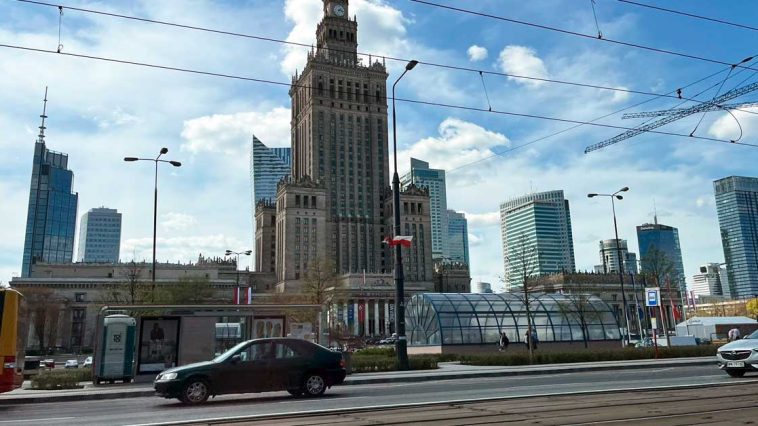 warszawa ostrzelany samochód