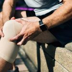 ból kolana przy zginaniu chodzeniu kucaniu wyproście