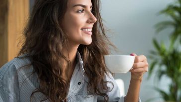 kawa rozpuszczalna na pusty żołądek