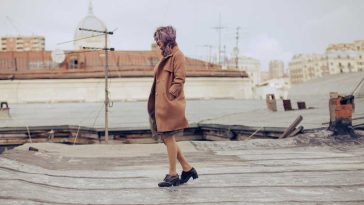 najmodniejsze płaszcze na jesień 2022