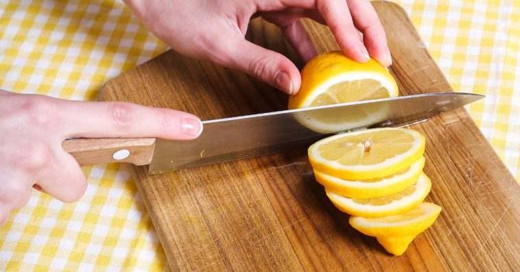 jak myć deskę do krojenia cytryna soda