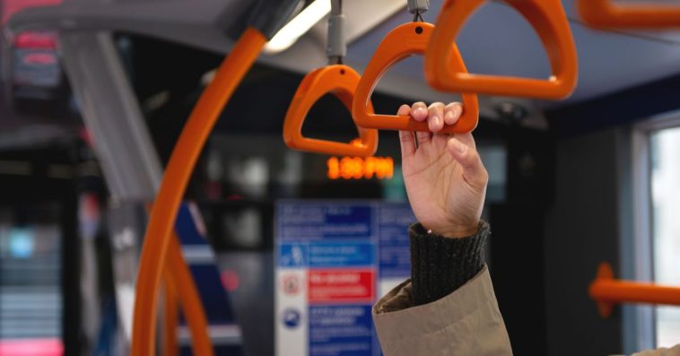 ile zarabia kanar w warszawie