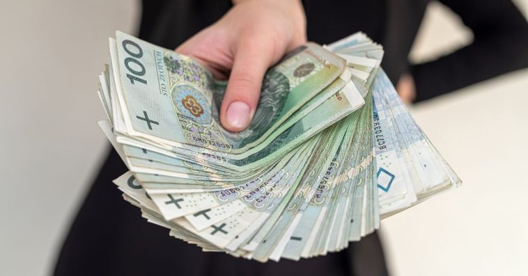 dodatek aktywizacyjny jak długo przysługuje