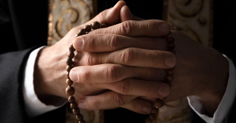 dąbrowa górnicza ksiądz tomasz