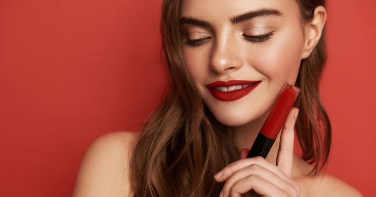 pomadka w płynie jak używać