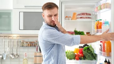 jak pozbyć się brzydkiego zapachu z lodówki?